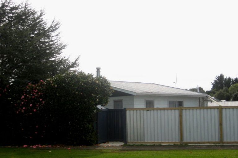 Photo of property in 5 Rahiri Street, Waitara, 4320