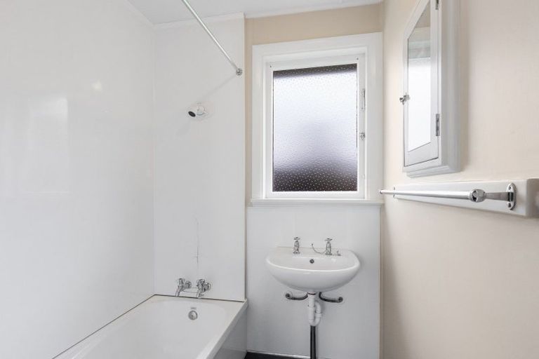 Photo of property in 33 Eureka Street, Aranui, Christchurch, 8061