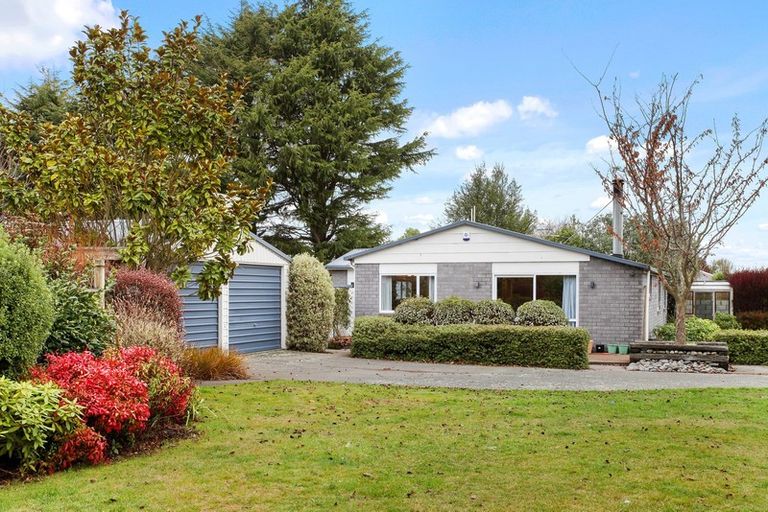 Photo of property in 1 Azalea Close, Templeton, Christchurch, 8042