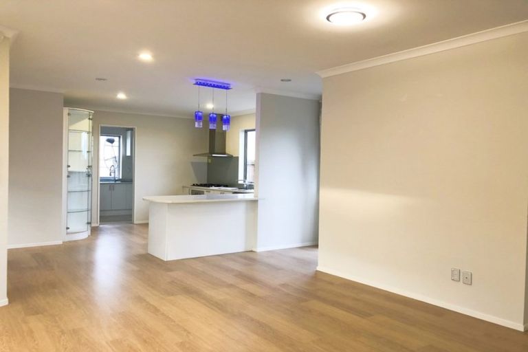 Photo of property in 306 Don Buck Road, Massey, Auckland, 0614