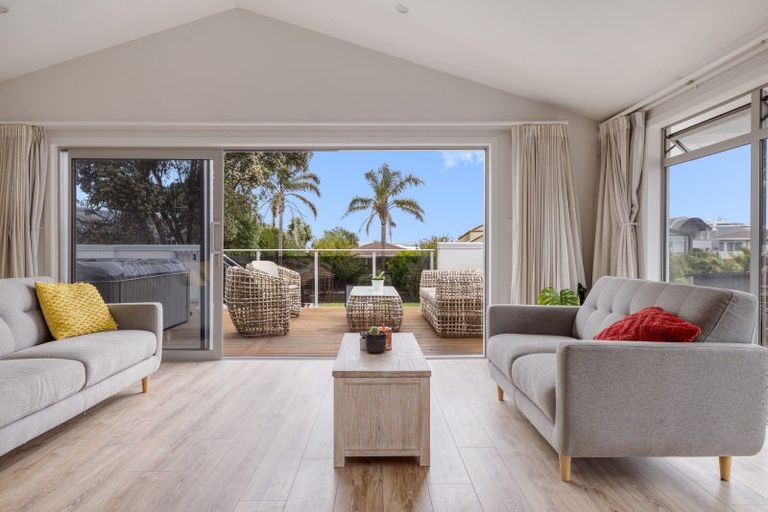 Photo of property in 40 Oceanview Road, Mount Maunganui, 3116