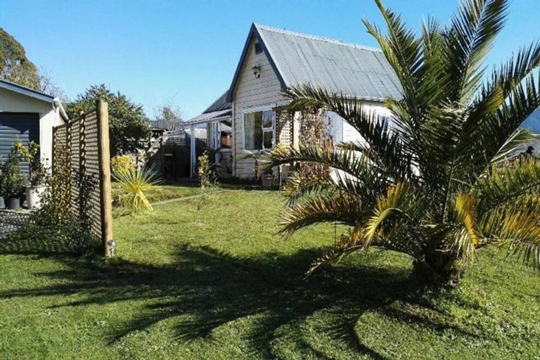 Photo of property in 25 School Road, Riwaka, Motueka, 7198