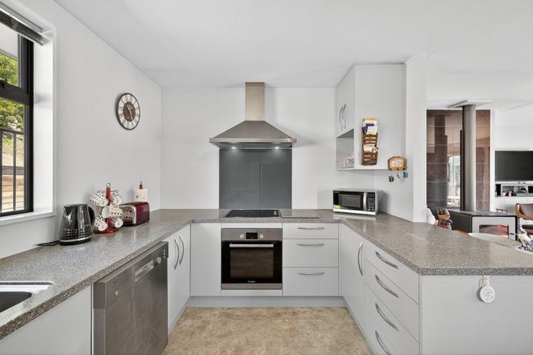 Photo of property in 30a Ticehurst Road, Lyttelton, 8082