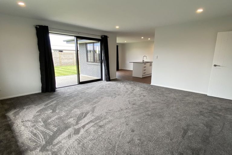 Photo of property in 16 Chambers Avenue, Woodend, 7610