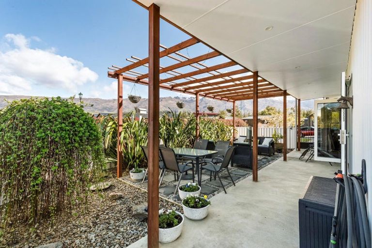 Photo of property in 61 Missy Crescent, Mount Pisa, Cromwell, 9383