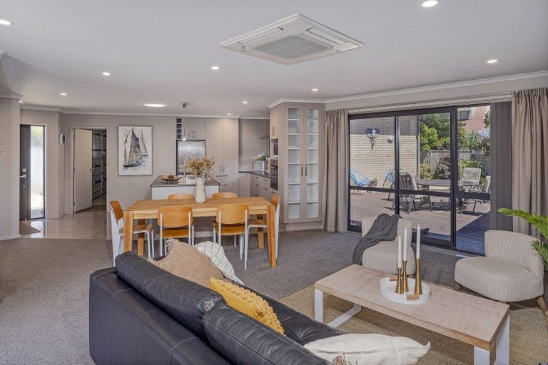 Photo of property in 20 Heritage Close, Whitianga, 3510