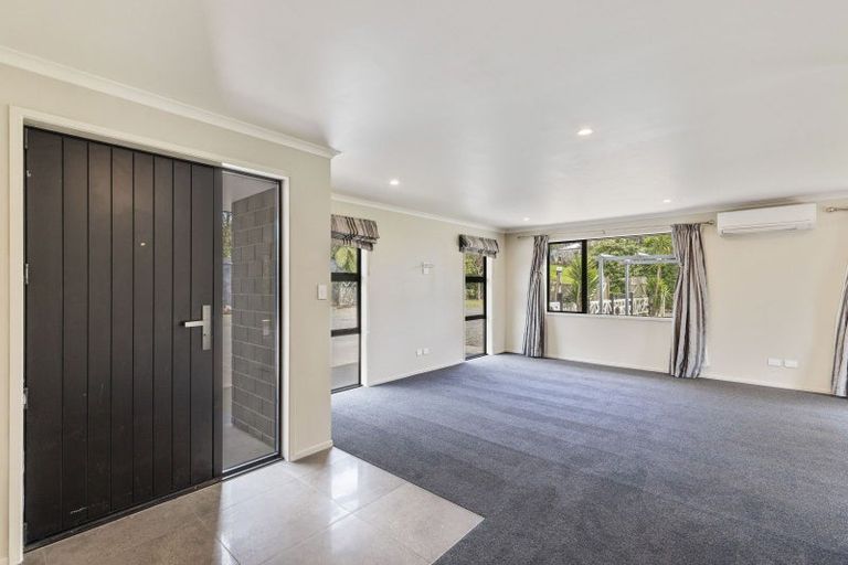 Photo of property in 1402 Devon Road, Brixton, Waitara, 4382