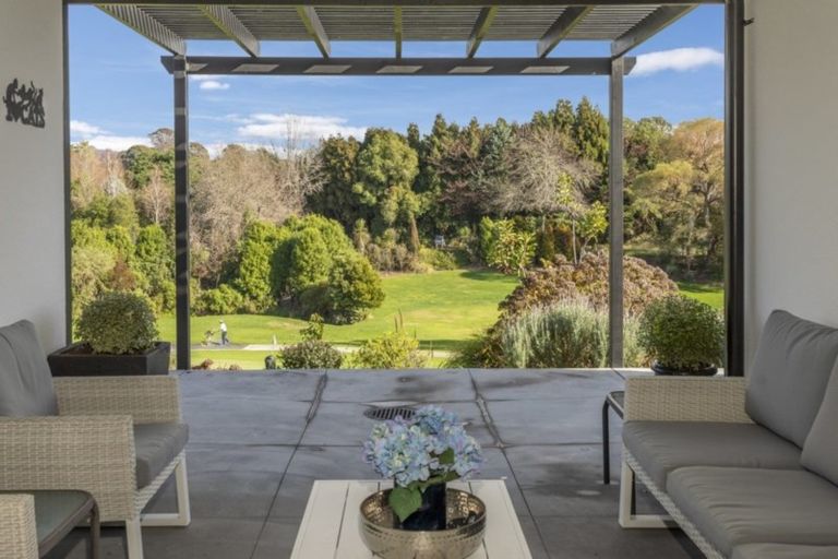 Photo of property in 7 Ashwood Grove, Omokoroa, 3114