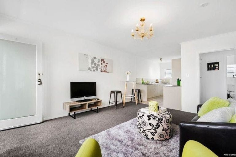 Photo of property in 8/87 Wallace Road, Papatoetoe, Auckland, 2025