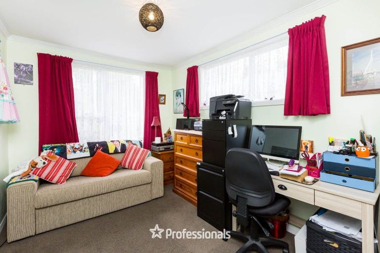 Photo of property in 18 Seddon Street, Wallaceville, Upper Hutt, 5018