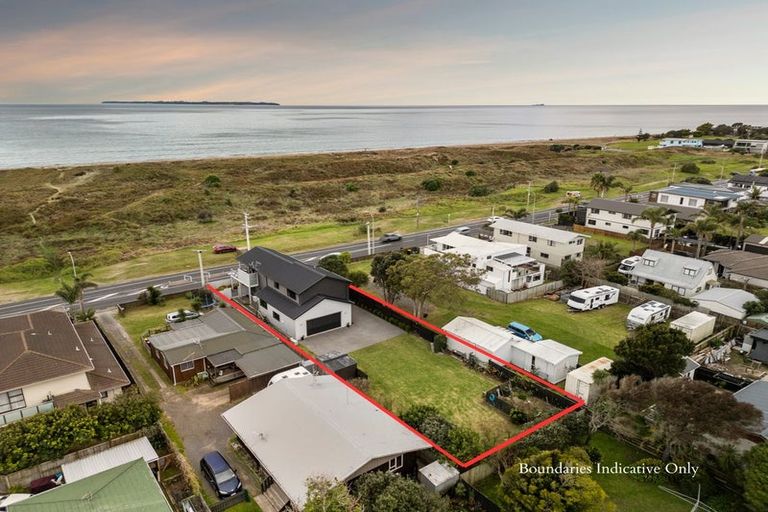 Photo of property in 972 Papamoa Beach Road, Papamoa Beach, Papamoa, 3118