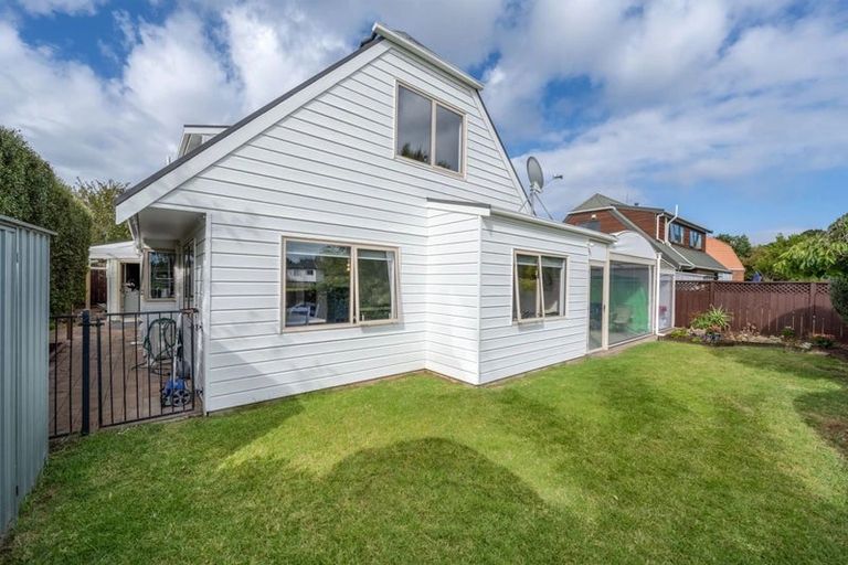 Photo of property in 2/17 Daria Place, Northpark, Auckland, 2013