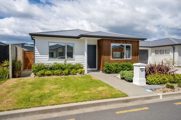 Photo of property in 14 Ron Fawcett Way, Wainuiomata, Lower Hutt, 5014
