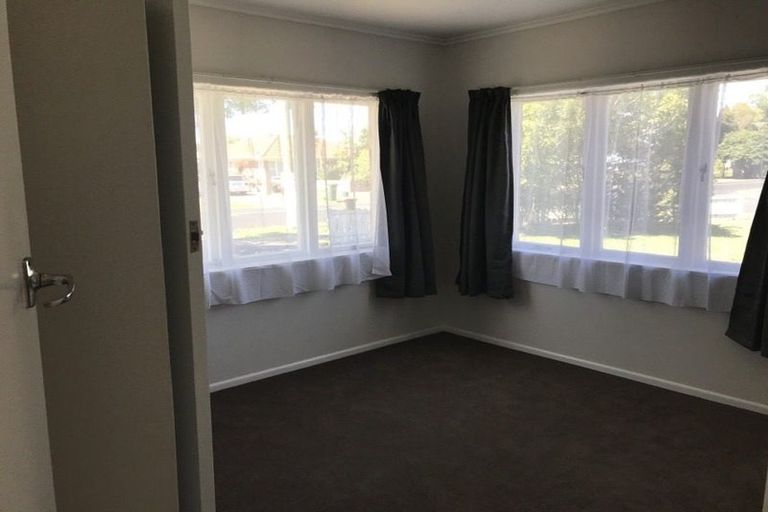 Photo of property in 36 Willis Road, Papakura, 2110