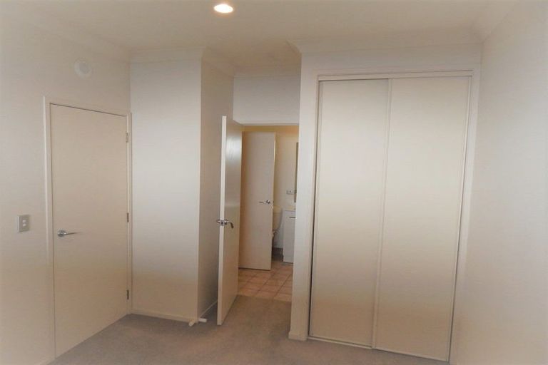 Photo of property in 304/3 Morningside Drive, Morningside, Auckland, 1025