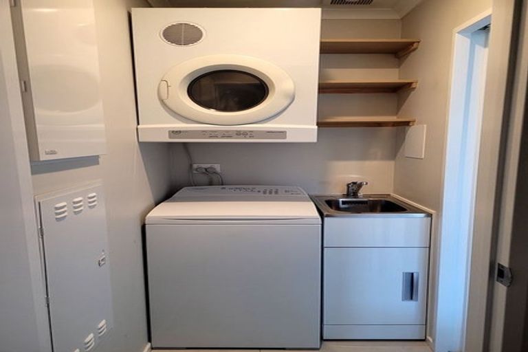 Photo of property in 13 Cambie Avenue, Red Beach, 0932