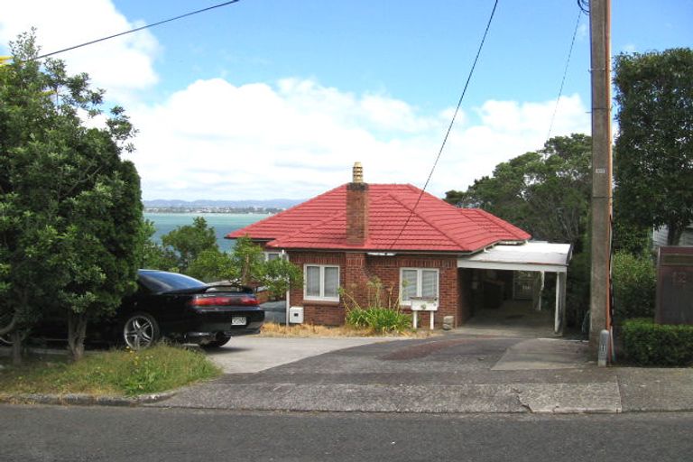 Photo of property in 10 Tizard Road, Birkenhead, Auckland, 0626