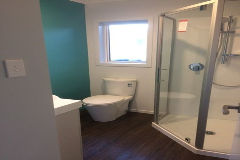 Photo of property in 16 Evans Road, Weymouth, Auckland, 2103