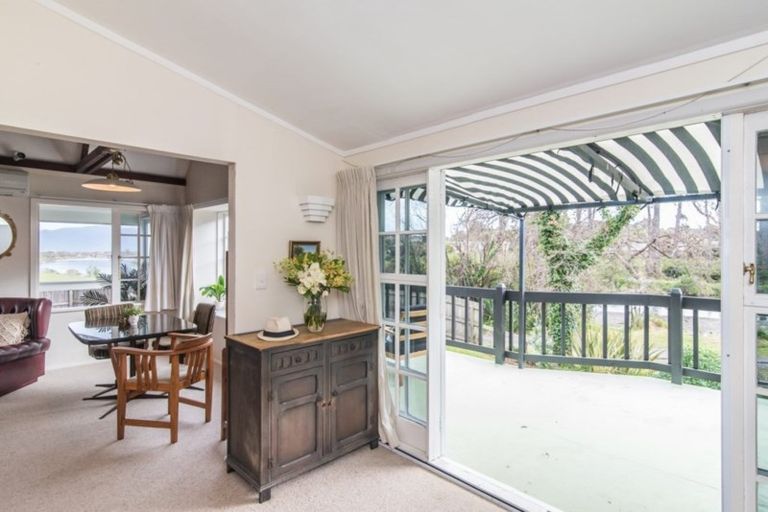 Photo of property in 21 Makora Road, Otaihanga, Paraparaumu, 5036