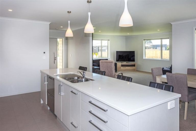 Photo of property in 36 Tairua Palms Place, Tairua, 3508