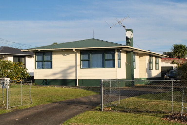 Photo of property in 40 Blake Road, Mangere East, Auckland, 2024
