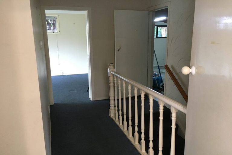 Photo of property in 9 Micawber Place, Mellons Bay, Auckland, 2014