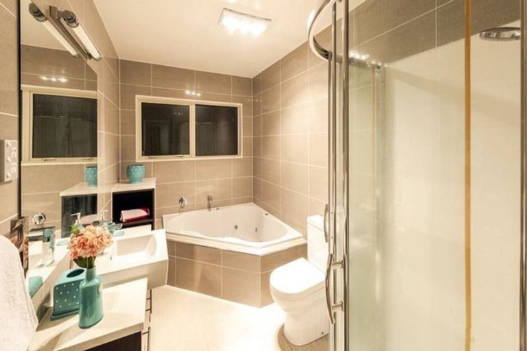 Photo of property in 4 Listack Drive, Flat Bush, Auckland, 2019