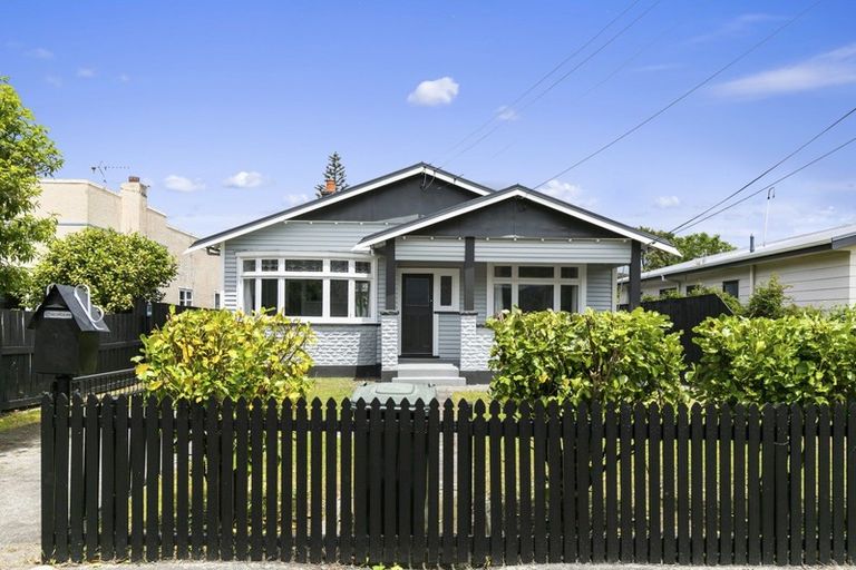 Photo of property in 135 Whites Line East, Waiwhetu, Lower Hutt, 5010