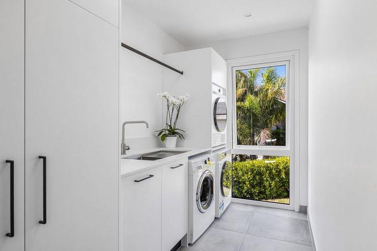Photo of property in 30 Pacific Cliffs Drive, Gulf Harbour, Whangaparaoa, 0930