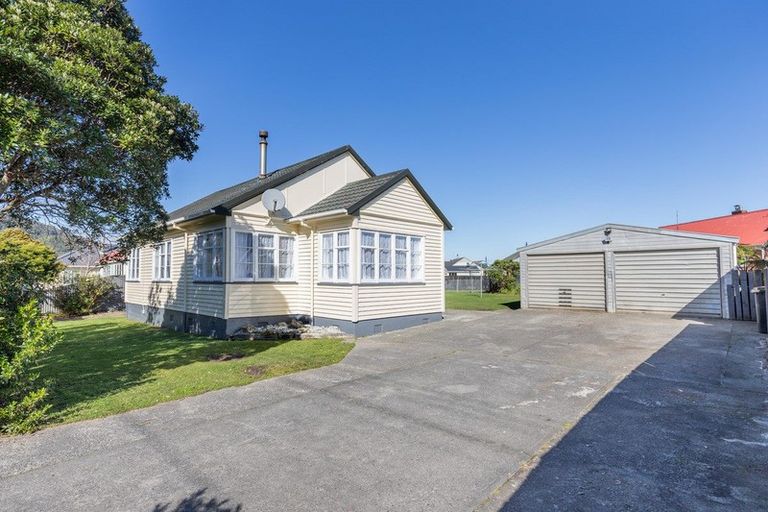 Photo of property in 34 Monro Street, Cobden, Greymouth, 7802