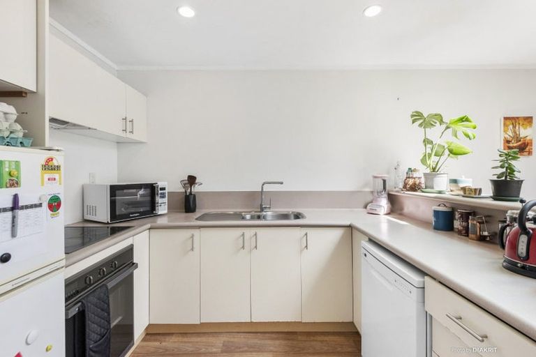 Photo of property in 2a Bay Lair Grove, Island Bay, Wellington, 6023