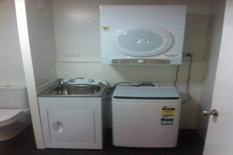 Photo of property in 8 Torrens Terrace, Mount Cook, Wellington, 6011