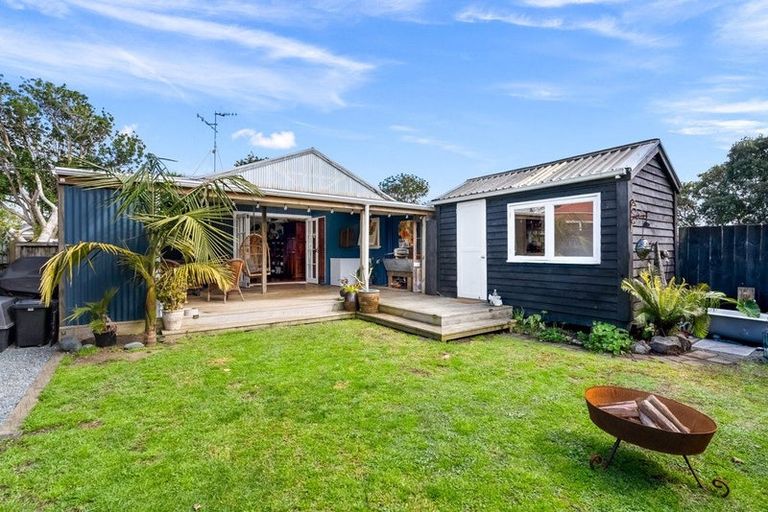 Photo of property in 6 Domain Road, Onerahi, Whangarei, 0110