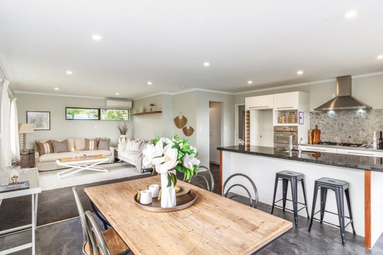 Photo of property in 11a Awarua Crescent, Havelock North, 4130