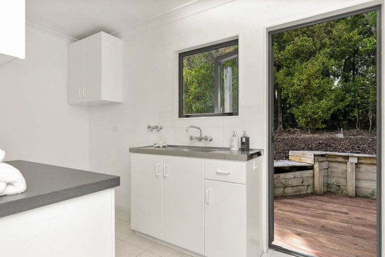 Photo of property in 11 The Close, Greenhithe, Auckland, 0632