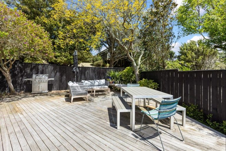 Photo of property in 6 Ardross Avenue, Khandallah, Wellington, 6035