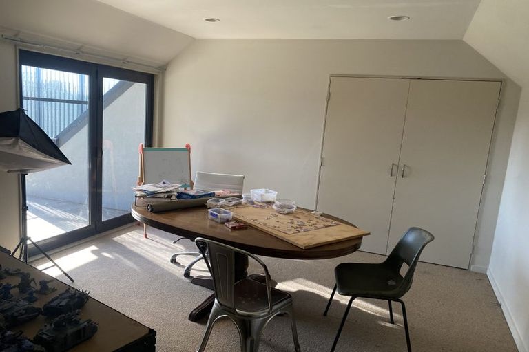 Photo of property in 109-111 Parrs Cross Road, Glen Eden, Auckland, 0612