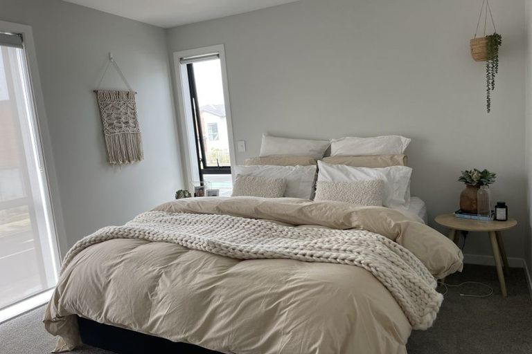 Photo of property in 2a Treloar Crescent, Hobsonville, Auckland, 0616