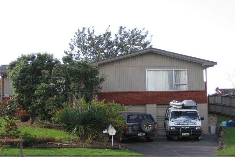 Photo of property in 36 Whiteacres Drive, Sunnyhills, Auckland, 2010