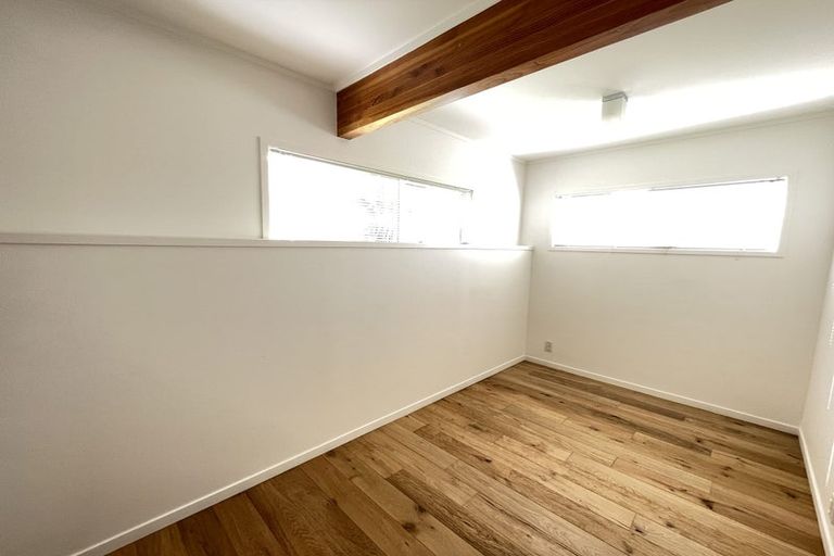 Photo of property in 19 Squirrel Lane, Browns Bay, Auckland, 0630