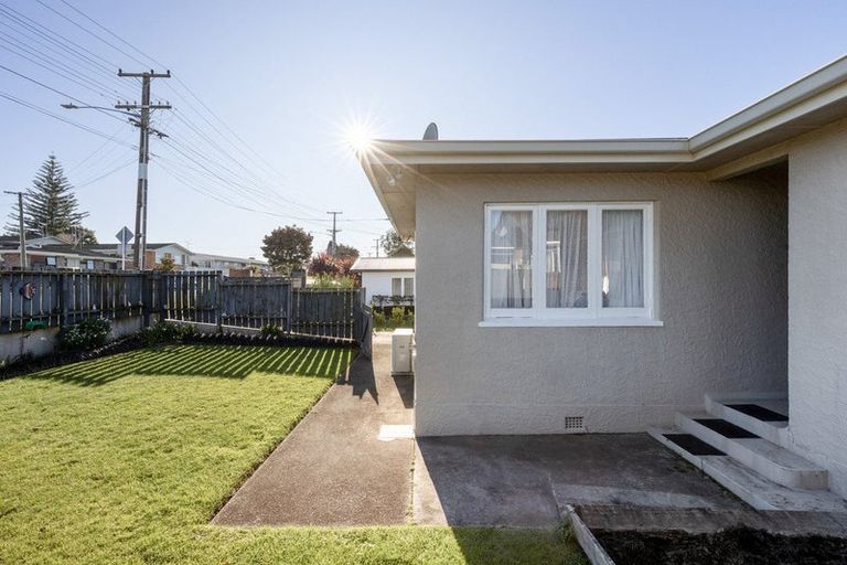 Photo of property in 12 Watling Street, Gate Pa, Tauranga, 3112