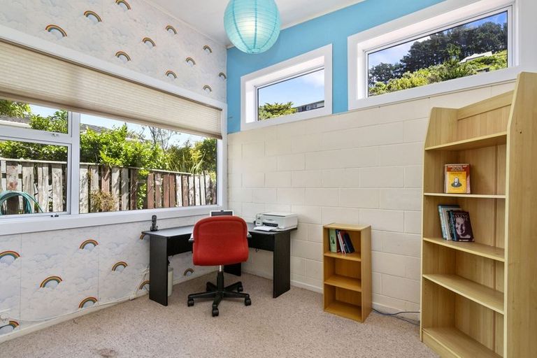 Photo of property in 53 Winston Street, Crofton Downs, Wellington, 6035