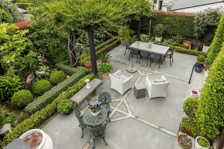 Photo of property in 37a Chambers Street, Havelock North, 4130