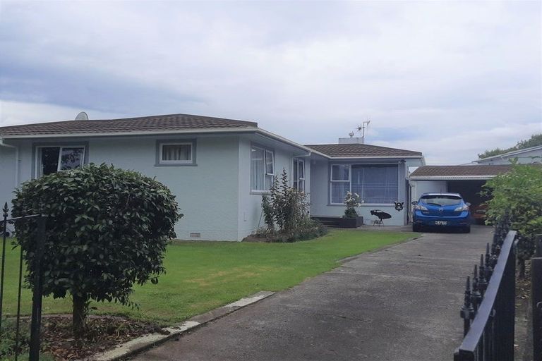 Photo of property in 8 Oban Place, Awapuni, Palmerston North, 4412