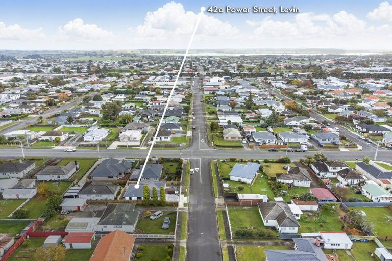 Photo of property in 42a Power Street, Levin, 5510
