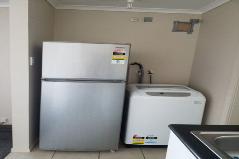 Photo of property in 9 Rangitane Street, Maupuia, Wellington, 6022