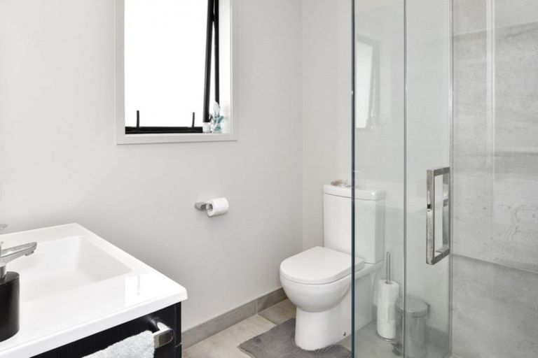 Photo of property in 49 Te Ara Aukati Terrace, Pokeno, 2471