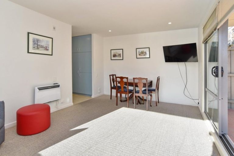 Photo of property in 4/245 Montreal Street, Christchurch Central, Christchurch, 8013