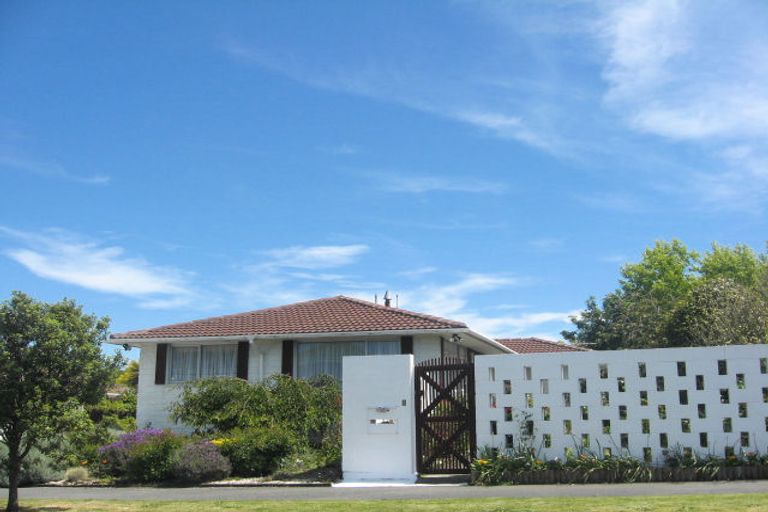 Photo of property in 2 De Ville Place, Burwood, Christchurch, 8061