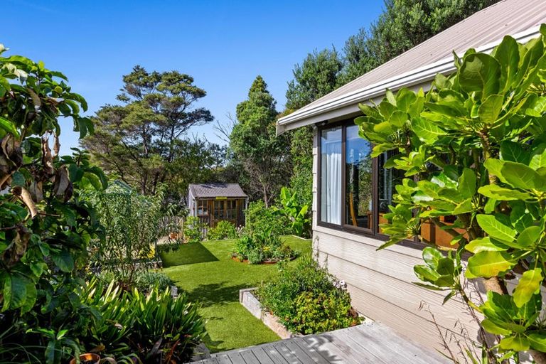 Photo of property in 20 Miraka Place, Birkenhead, Auckland, 0626